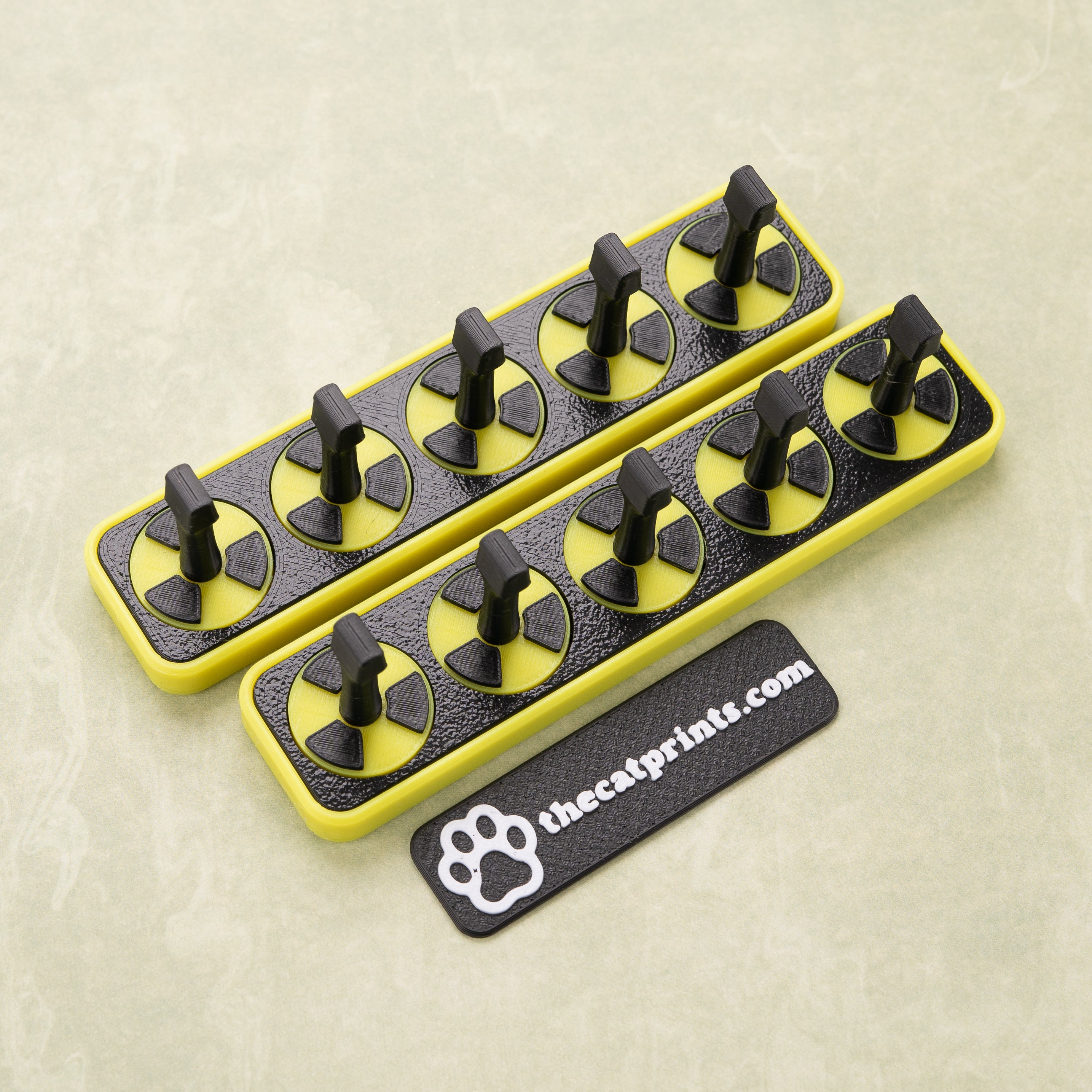 Toxicas magnetic stands for press-on nails!