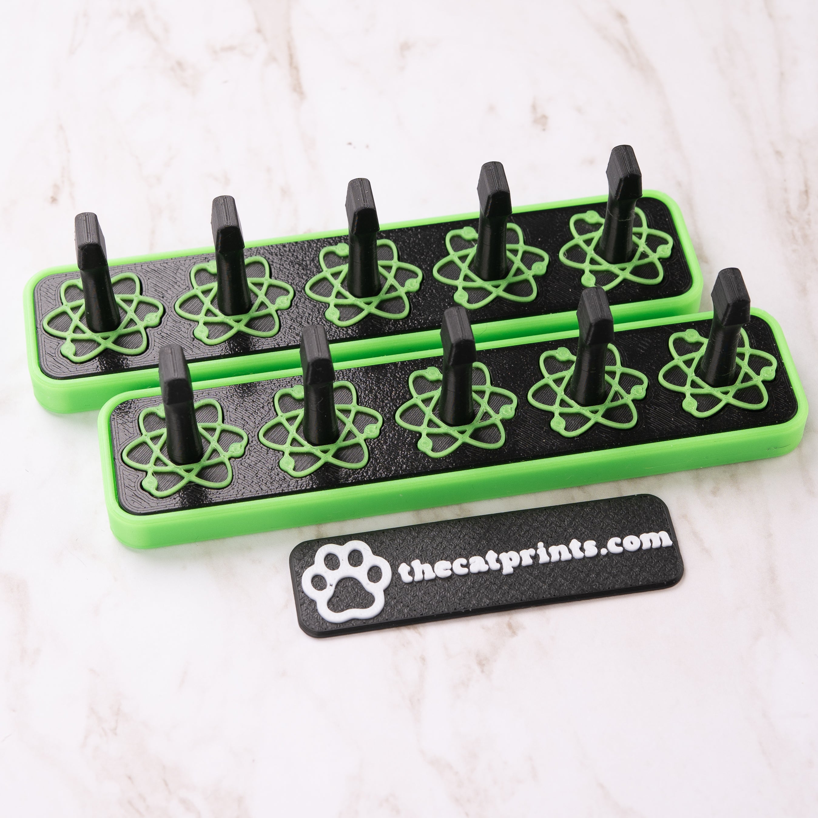 Atoms magnetic stands for press-on nails!