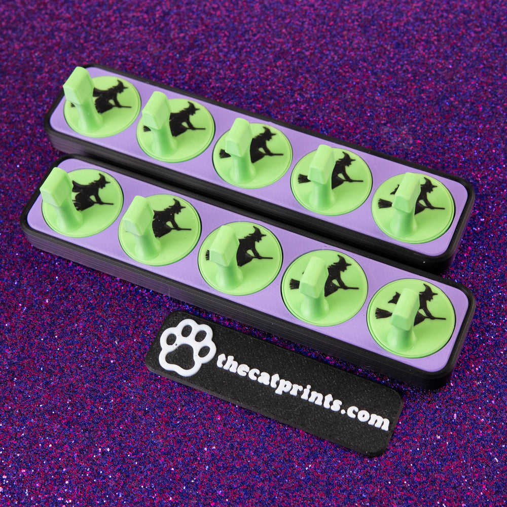 Witches magnetic stands for press-on nails!
