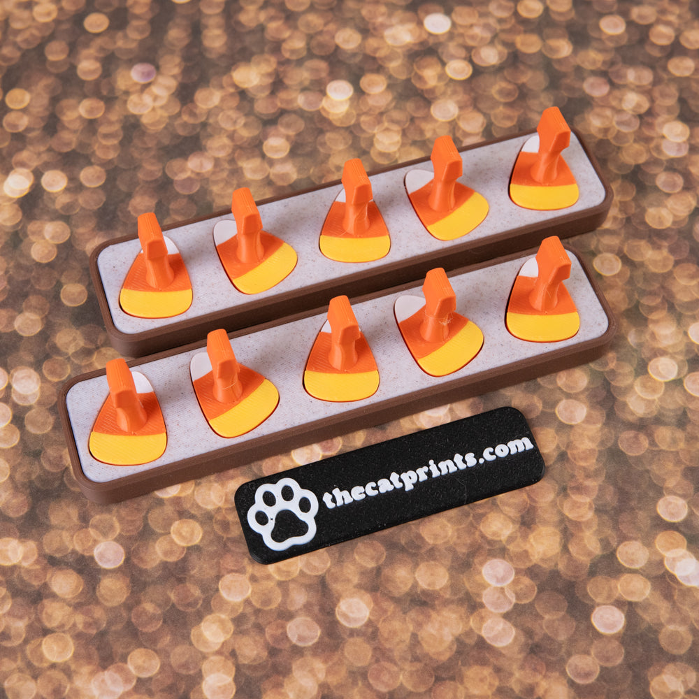 Candy corns magnetic stands for press-on nails!