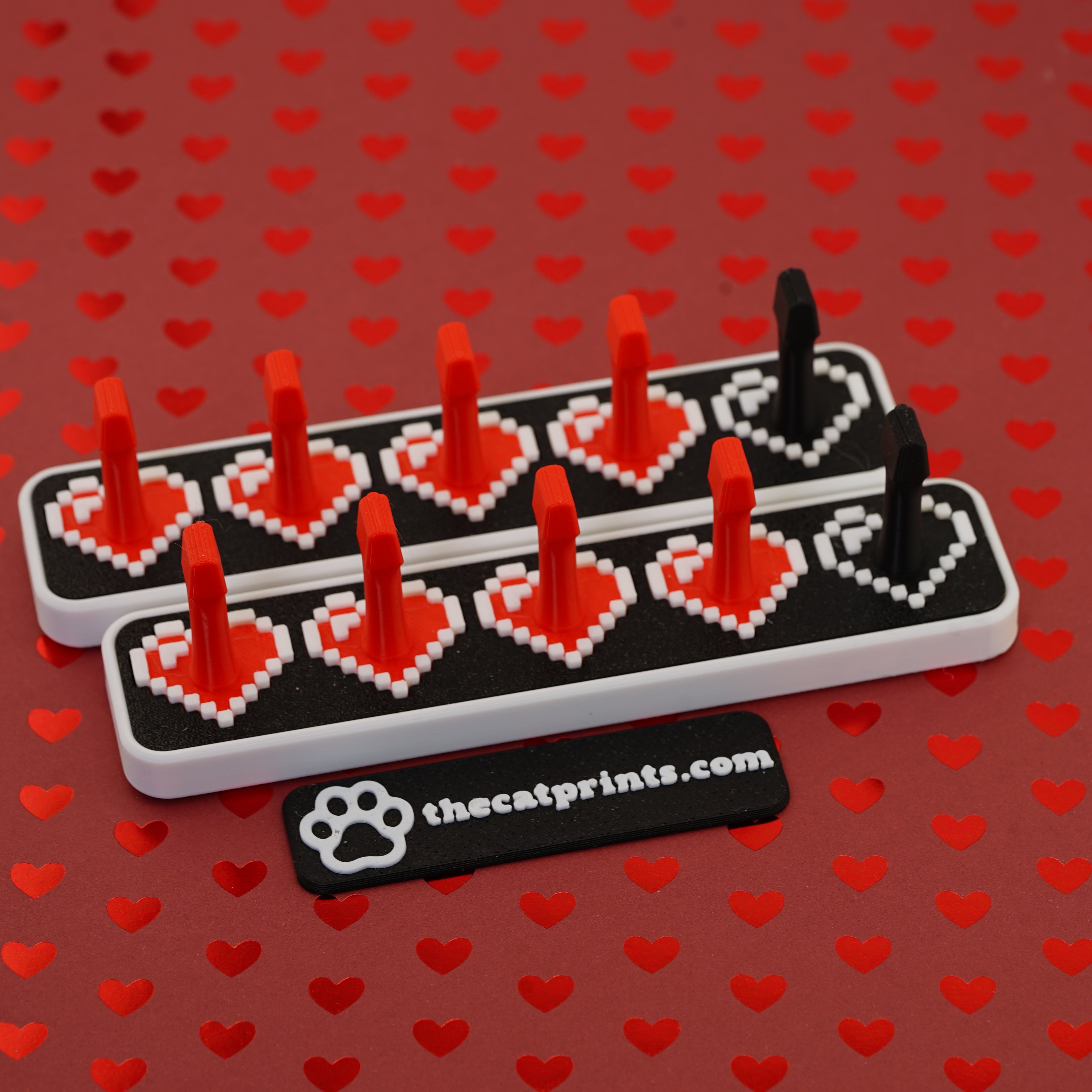 Pixelated hearts magnetic stands for press-on nails!