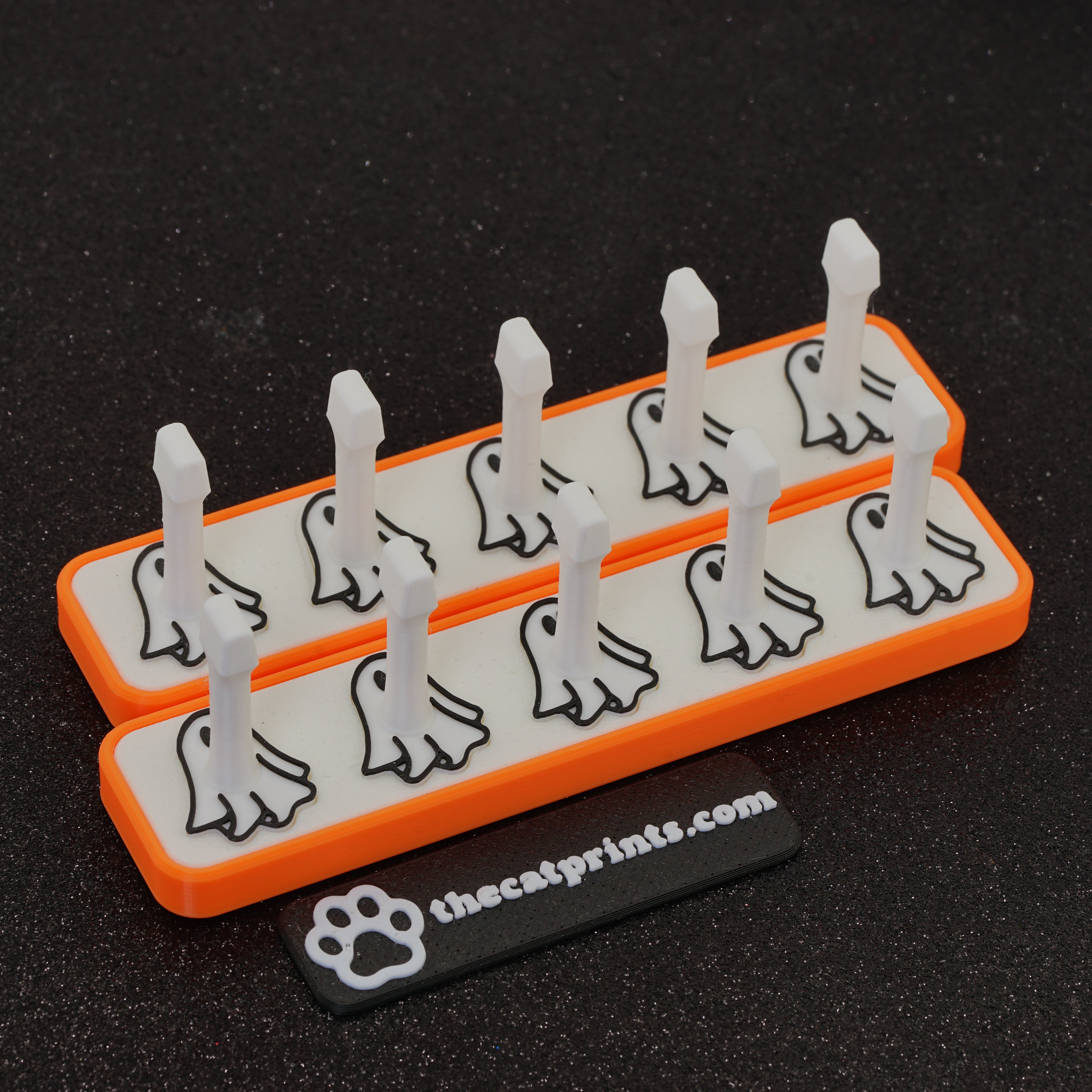 Ghosts magnetic stands for press-on nails!