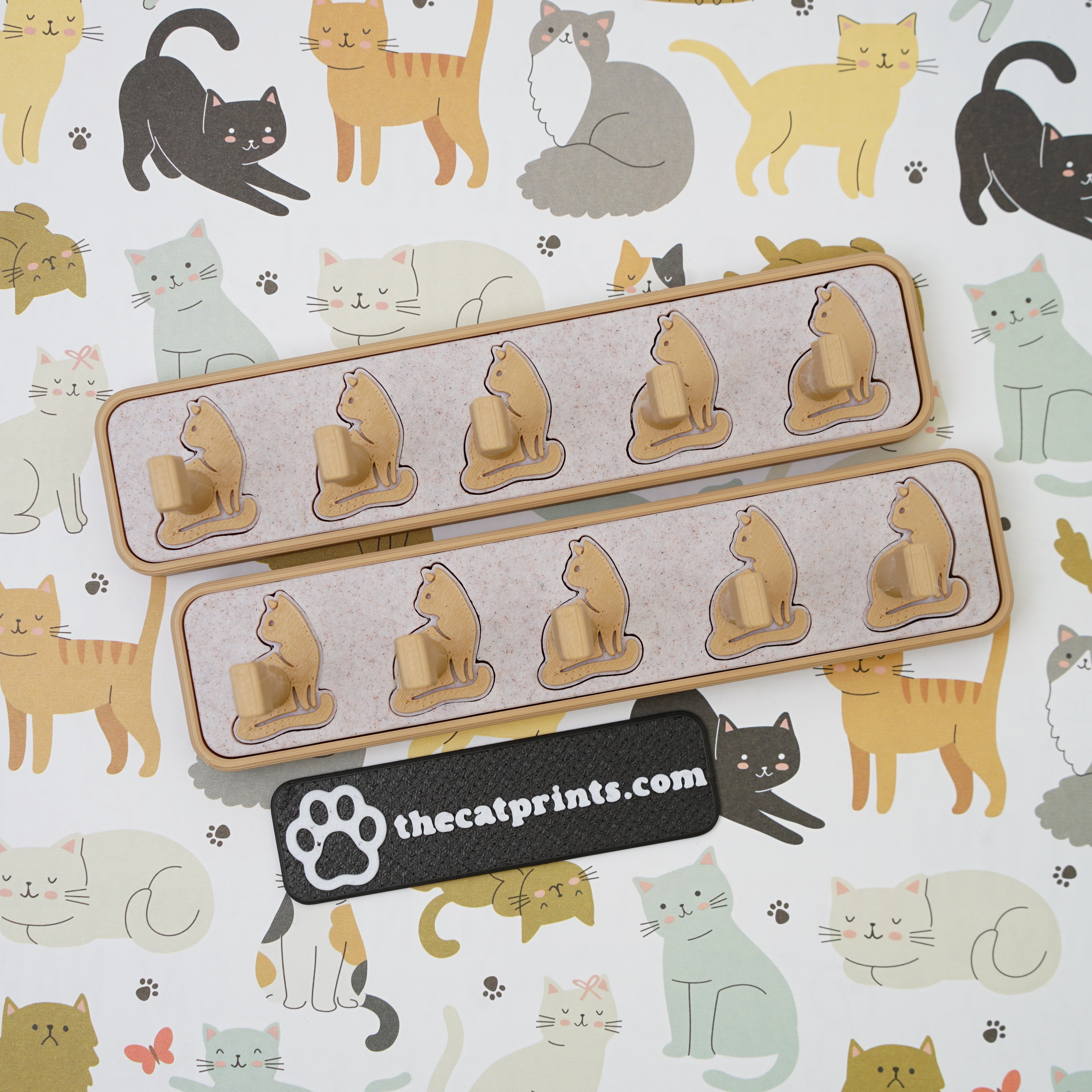 Cats magnetic stands for press-on nails!