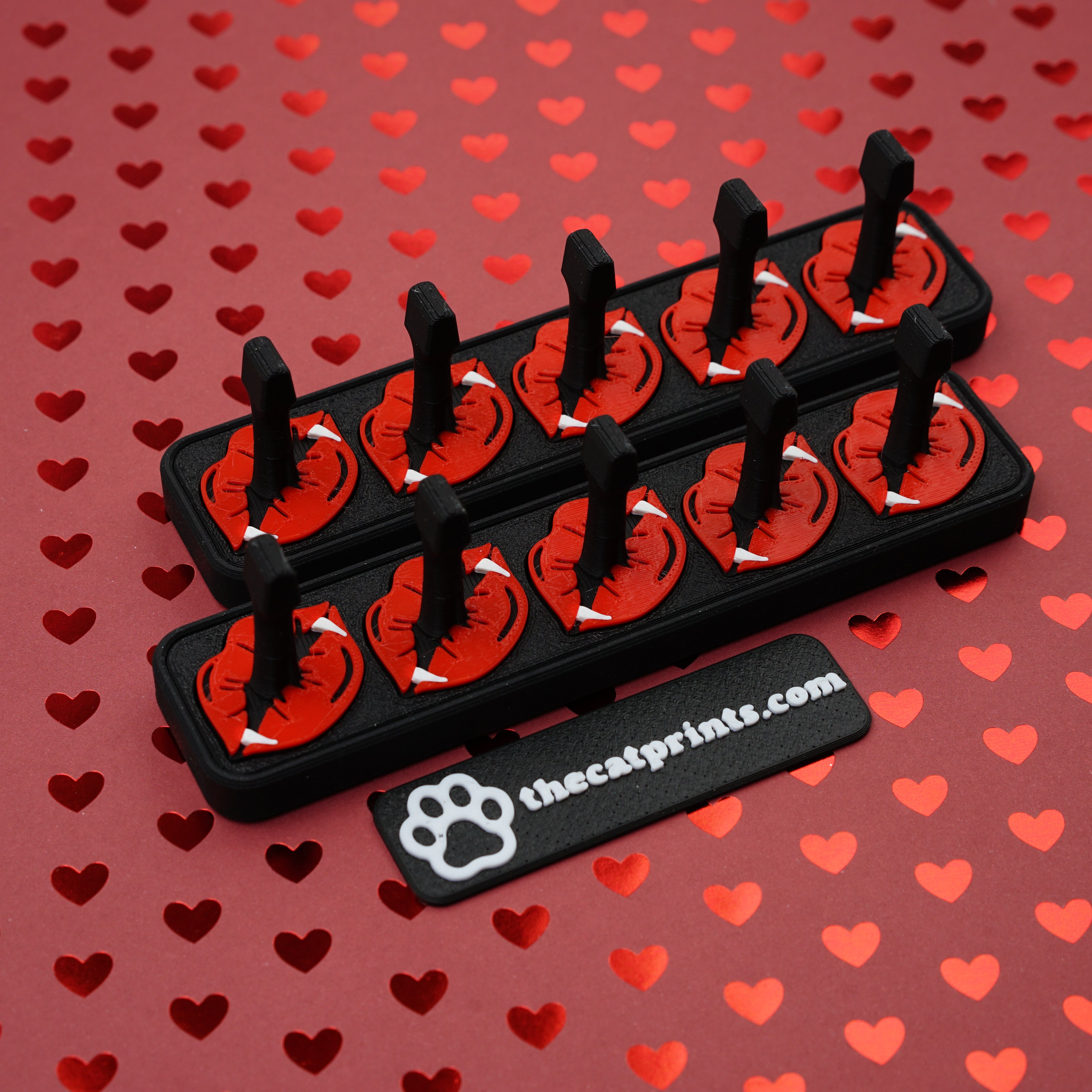 Vampire bites magnetic stands for press-on nails!