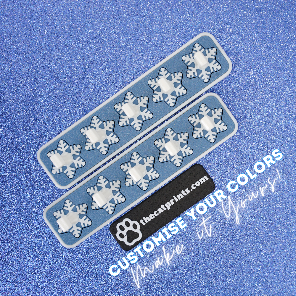 Snowflakes magnetic stands for press-on nails!